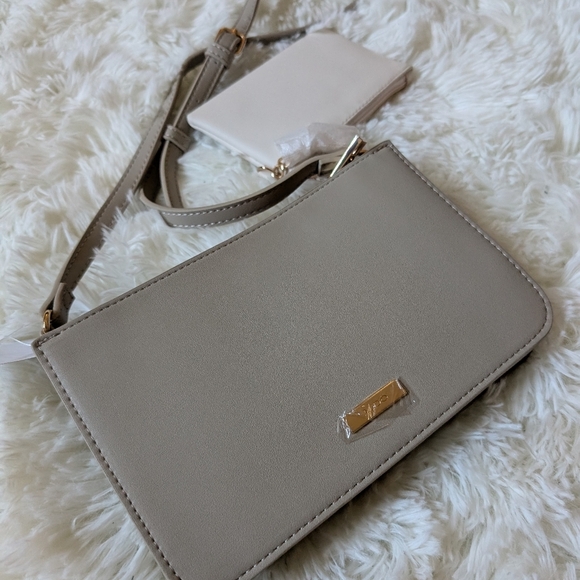 Aldo Womens Cross Body Bag - Light olive green with beige - Picture 11 of 12